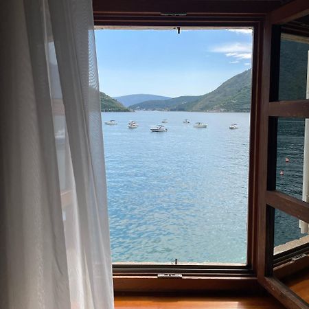 Lady Of The Rocks Apartments Perast Exterior foto